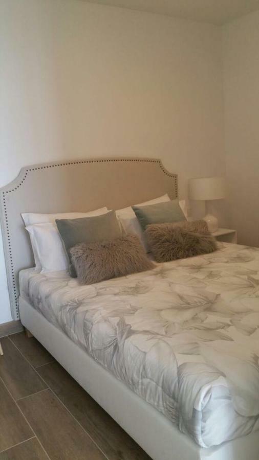 Beachfront Los Cristianos Apartment Arona  Exterior photo